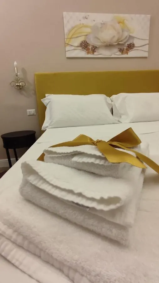 B&B Romeo Luxury Rooms カターニア ベッド・アンド・ブレックファスト