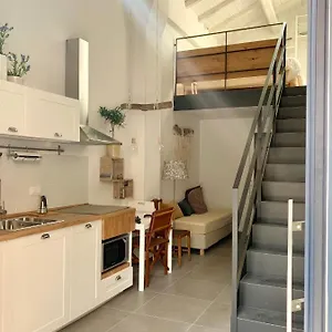  Bed & Breakfast Metroloft Italy